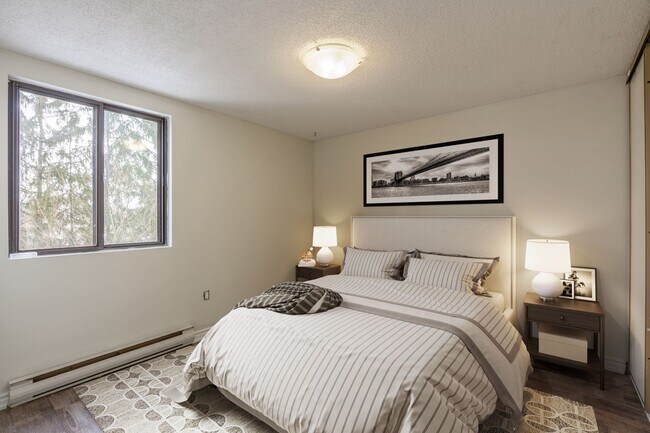 Photo - 14 Spruce St