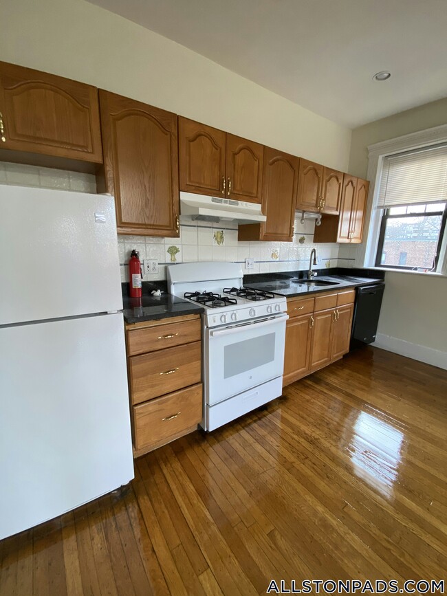 Photo - 1412 Commonwealth Ave Apartment Unit 16