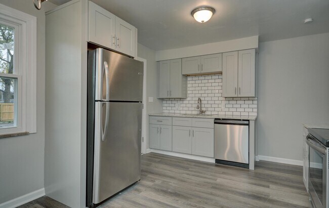 Photo - 1375 S Ohio Ave