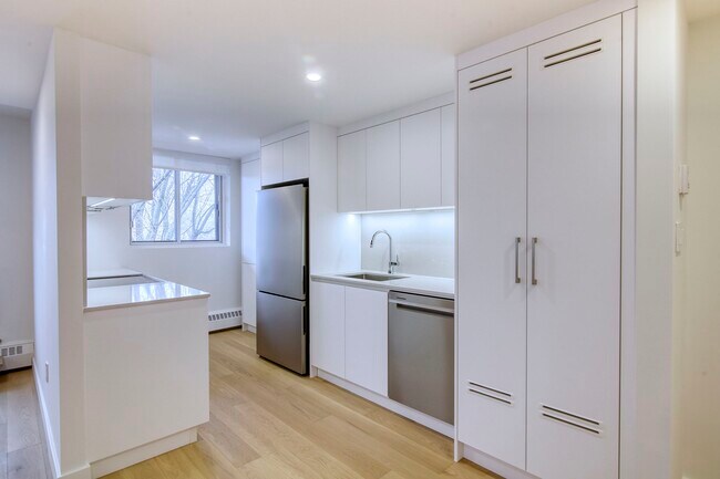 Photo - 4800 Maisonneuve Blvd W Unit 509