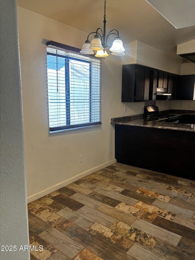 Photo - 814 E 13th St