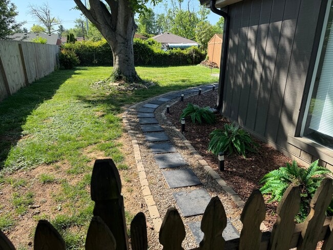 Photo - 2005 Keeneland Blvd