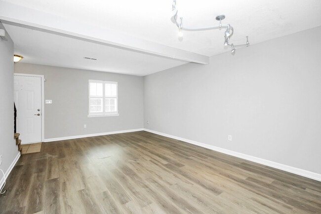 Photo - 11111 Park Rd