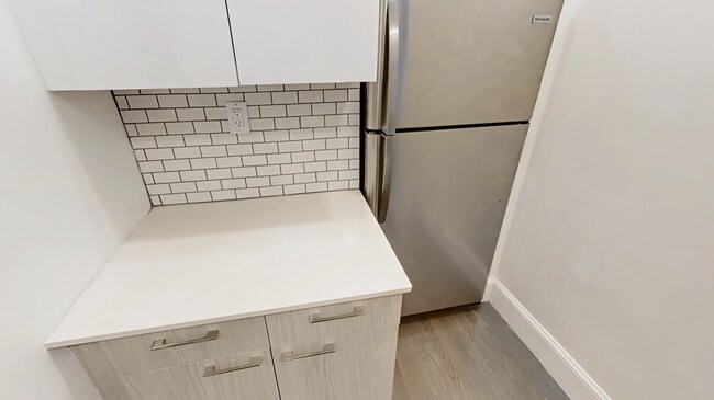 Photo - 52 Queensberry St