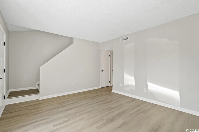 Photo - 708 65th Ave N