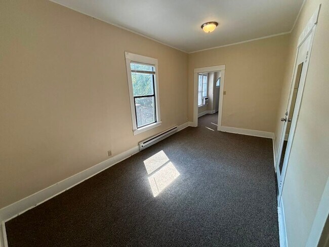 7519 Greenwood Ave N Unit 2