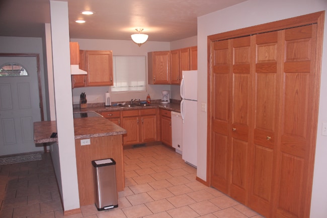 Photo - 1491 Arctic Ct