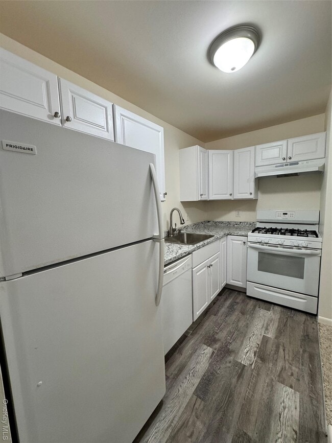 Photo - 15 Fern Ct Unidad B