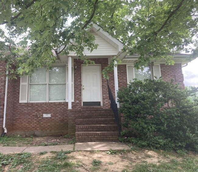 Photo - 1402 Valleywood Dr Unit B