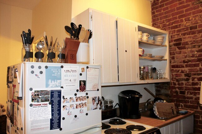 Photo - 1122 Commonwealth Ave