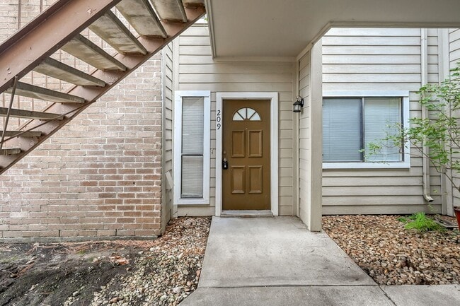 Photo - Cozy 2 bedroom in great neighborhood