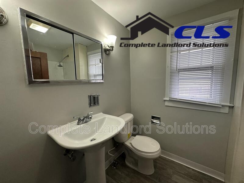 Photo - 1709 Crawford St