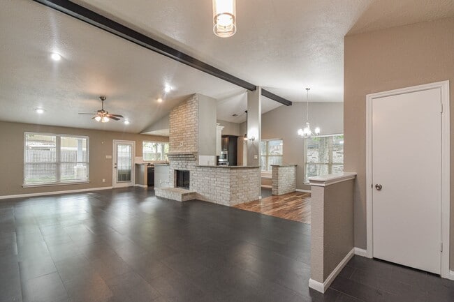 Photo - 8806 Lakeside Forest Dr
