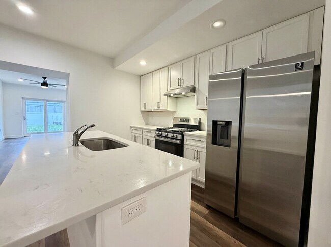 Photo - 451 Green Ln Unit 1