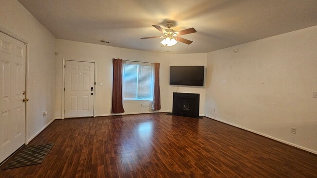 332 Summerville Ct