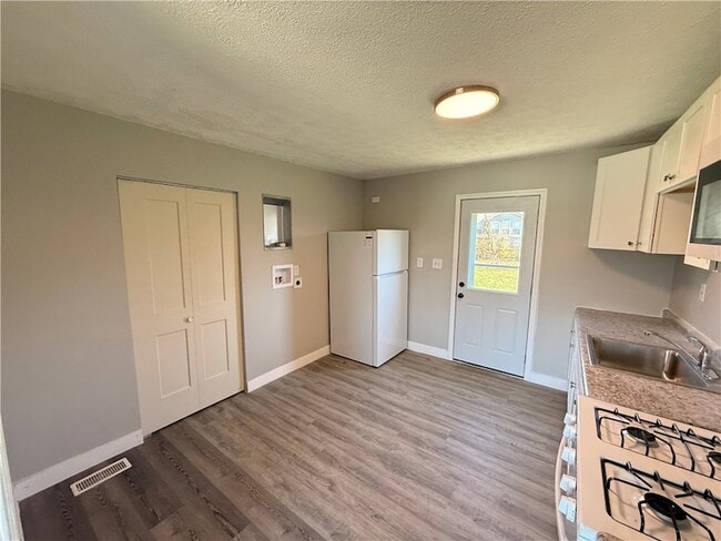 Photo - 612 Kirkwood Dr