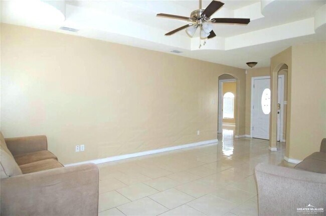 Photo - 11 Tulip Cir