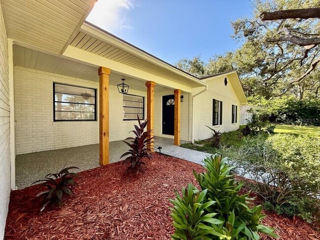 Photo - 15611 Walden Ave