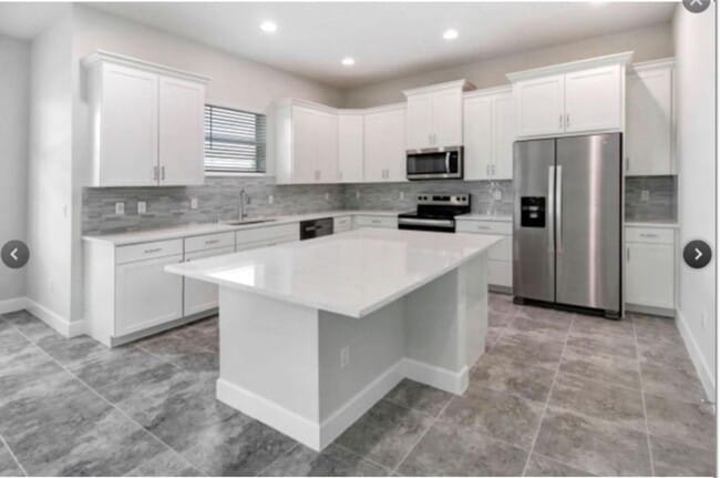Building Photo - 5459 Liberty Ln