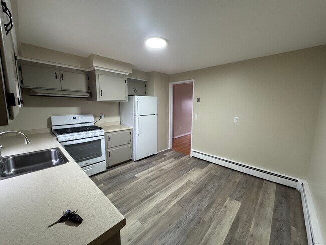 Photo - 14 Concord St Unit D