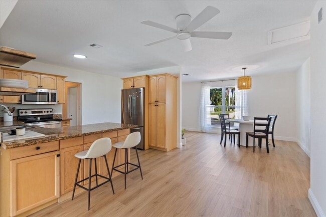 Photo - 4921 NE 23rd Ave