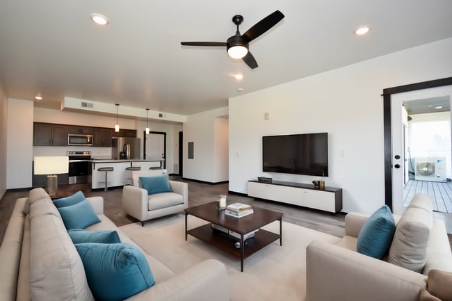 Photo - 1595 N 25th Ave Unidad 302