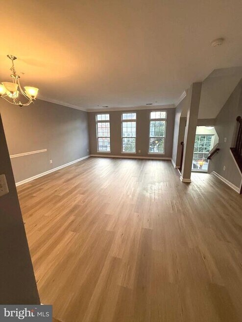 1016 Wood Branch Ct