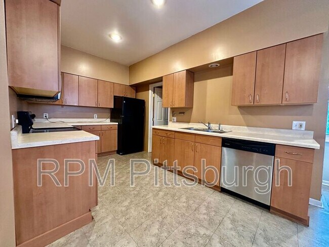 Photo - 2709 Josephine St