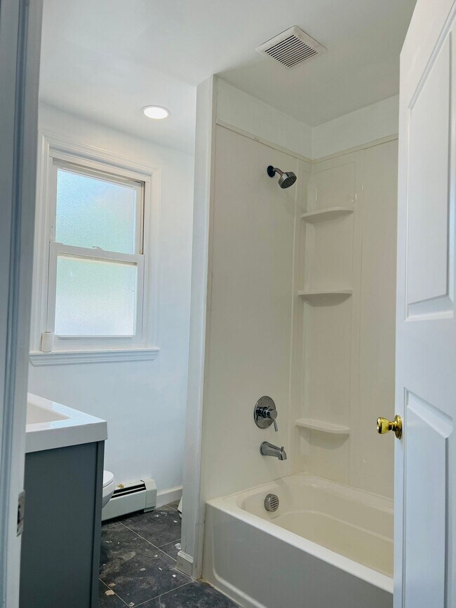 Photo - 146 Dayton Unidad 3