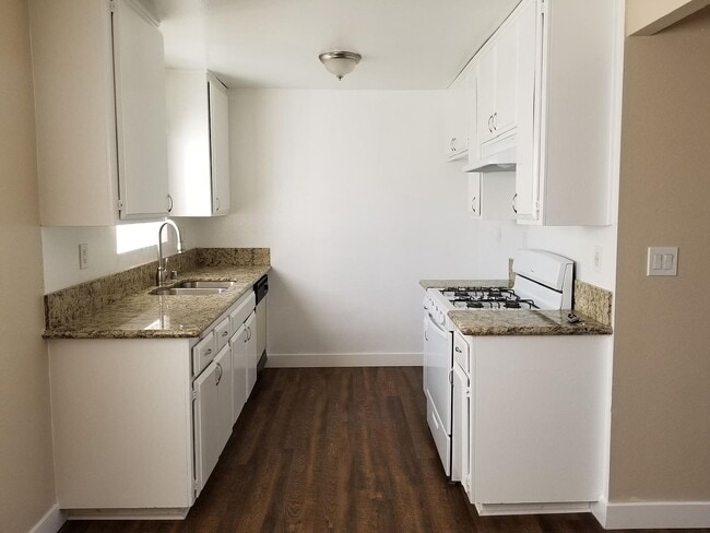 Photo - 7831 Shaffer Cir Unit 3