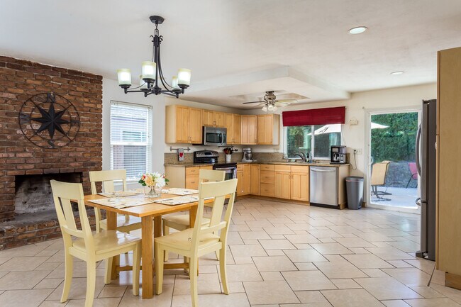 Photo - 132 Brookside Dr