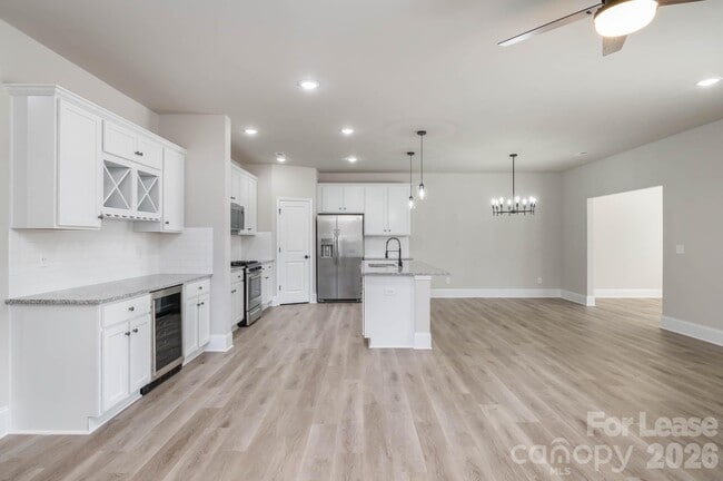 Photo - 2507 Lynbridge Dr