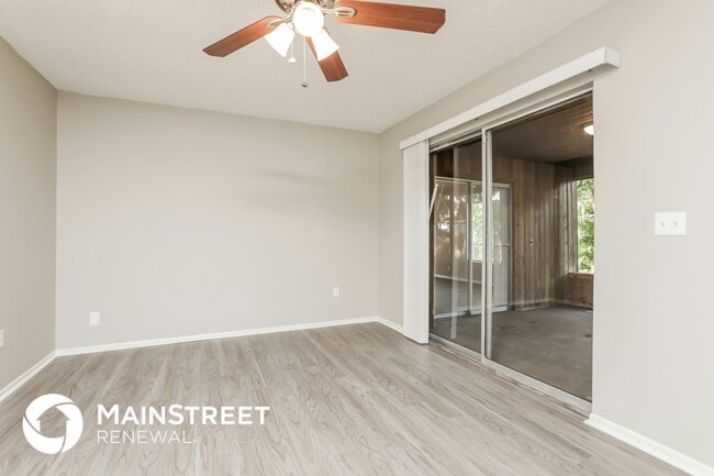 Photo - 105 Whispering Pines Ct