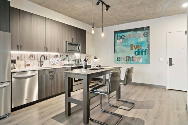 Photo - 204 N Ada St