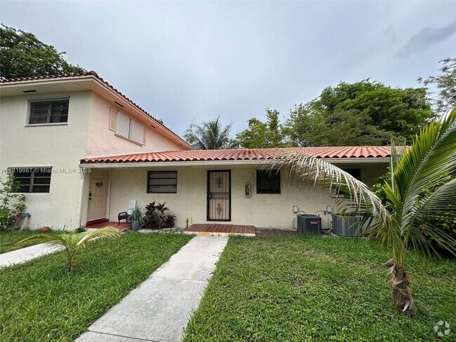 Building Photo - 13952 NE 4th Ave Unit BA Rental