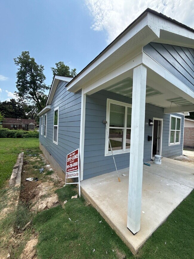 Photo - Fully Renovated Spacious 3BR in South Memphis – Section 8 Welcome