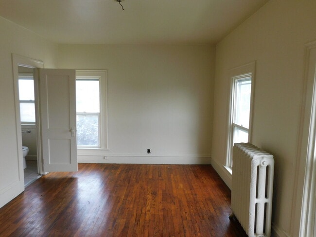 Photo - Move In Ready Upper Unit Apartment Unit 3
