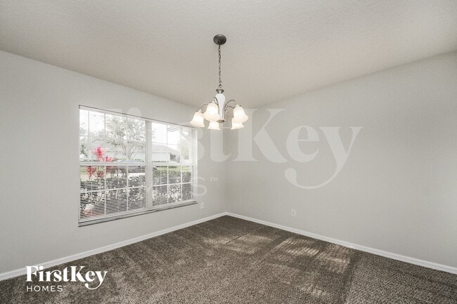 Photo - 381 Maudehelen St