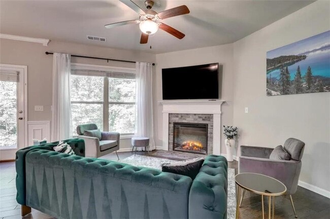 Photo - 2525 Norwood Park Crossing