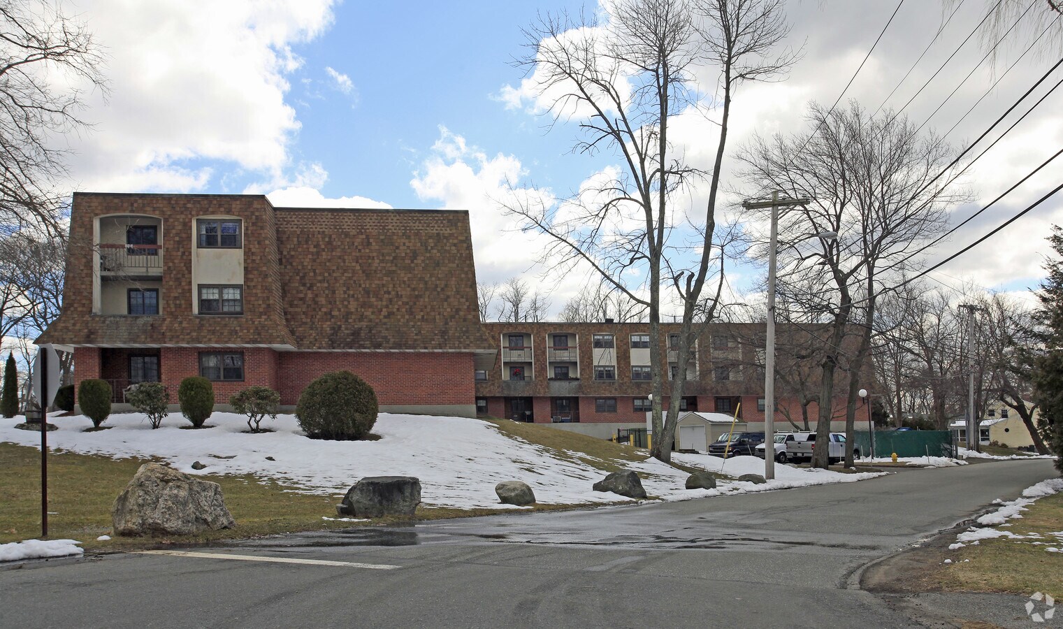 Photo - 15 Birchcrest St