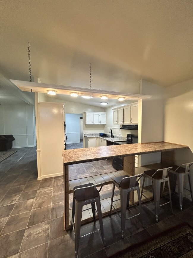 Photo - 1794 John Branch Rd