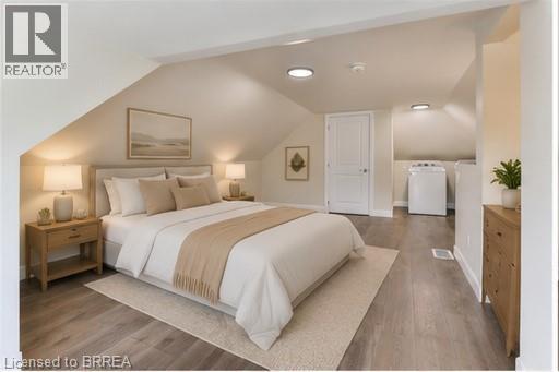 Photo - 321 Dalhousie St