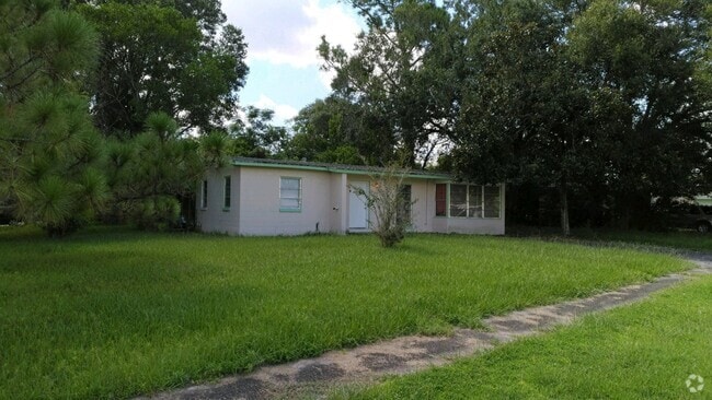 Building Photo - 3 Bed 1 Bath Home | Pet Friendly | Washer ...