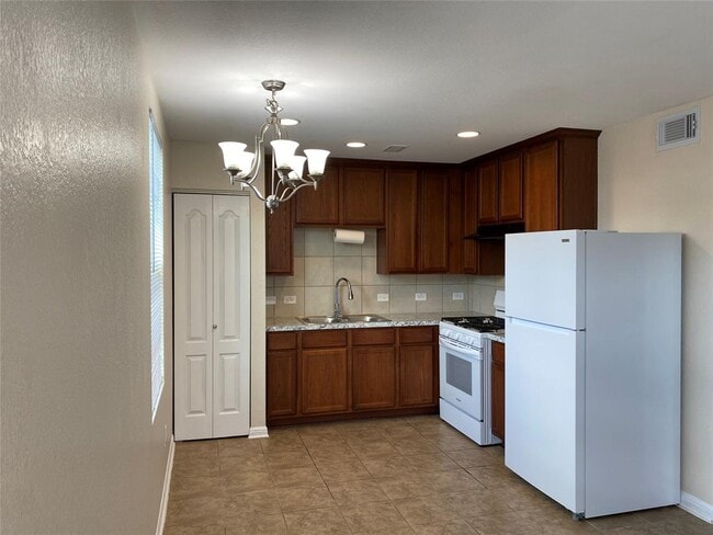 Building Photo - 296 Ferrule Dr