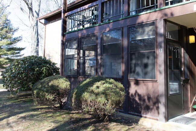 Photo - 107 Amberly Dr Unit 107 Amberly  B