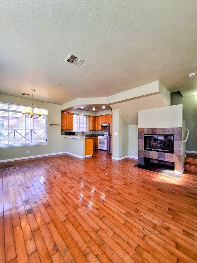 Photo - Beautiful 3bd Tri-level Home With Pool, Pl...