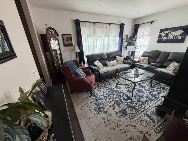 75 Gerard Ln