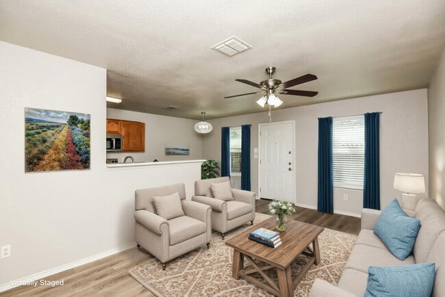 Photo - 1528 Pine Ln