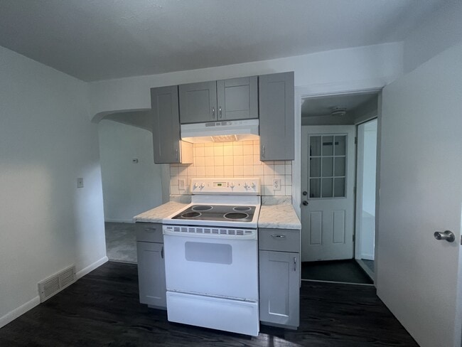 Photo - 3403 Lowden St