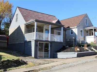 Photo - 102 James St